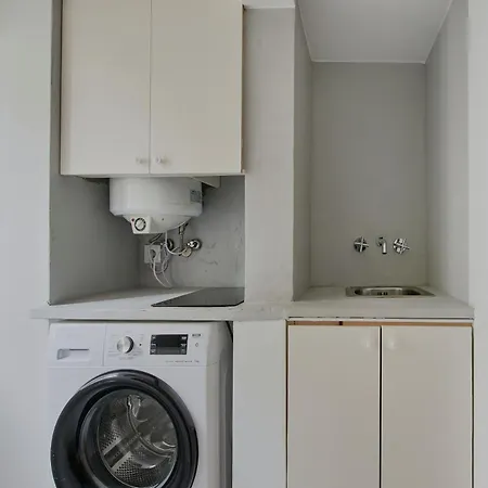 Casa Com Alma Portuguesa @ Alfama شقة